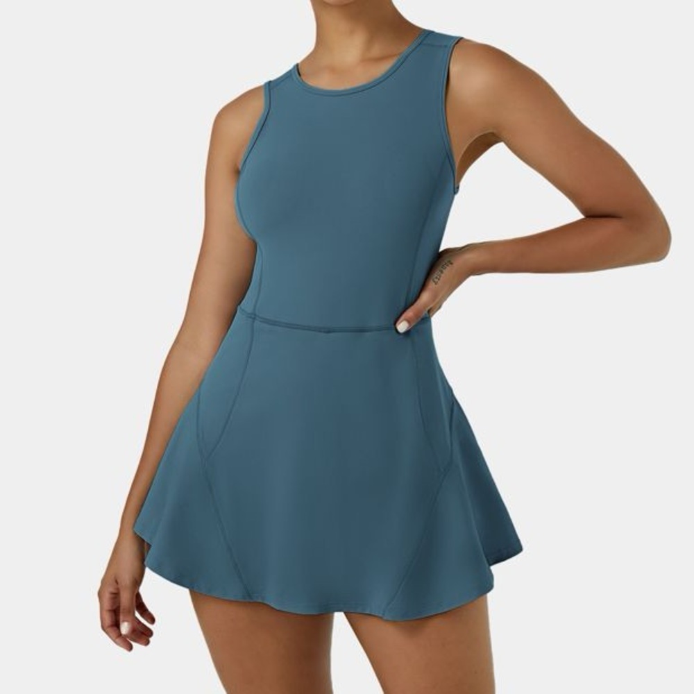 NWT - Halara high neck exercise dress